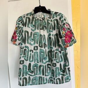 Green Abstract Print Short Sleeve Top with Floral Embroidered Sleeves size M